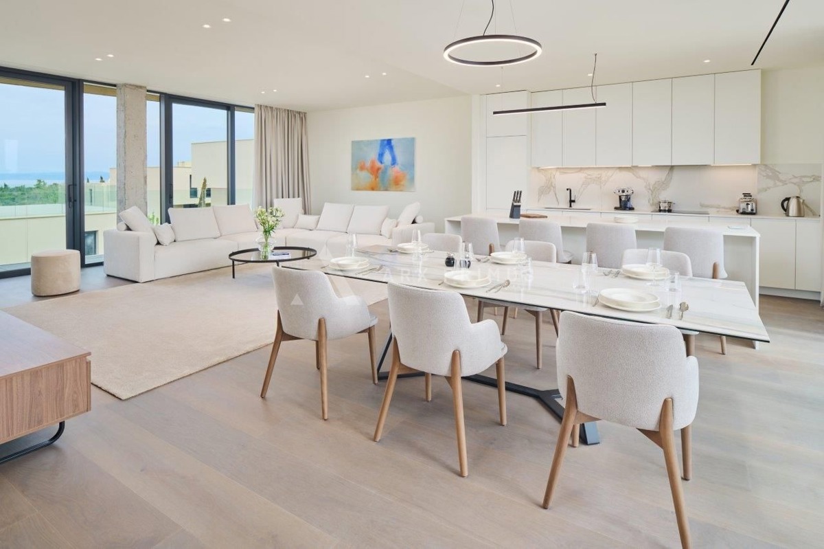 Apartman u prizemlju s pogledom na more, Crveni vrh, Umag