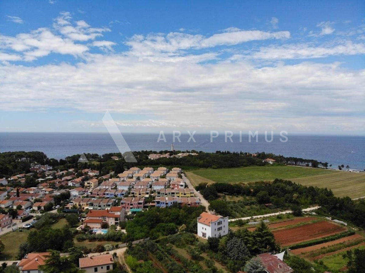 Grande casa con appartamenti, Bašanija