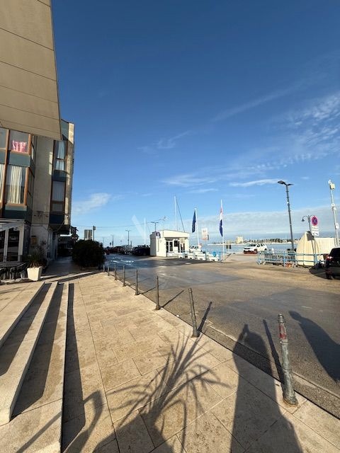 Poslovni prostor na izvrsnoj lokaciji, Umag