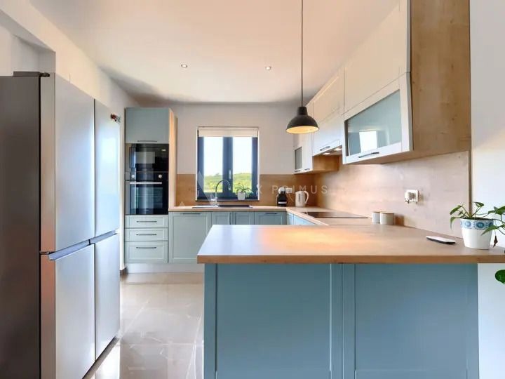 Vila na prekrasnoj lokaciji s otvorenim pogledom na more