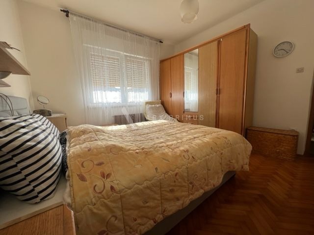 Samostojeća kuća na velikoj parceli okružena zelenilom, Finida, Umag