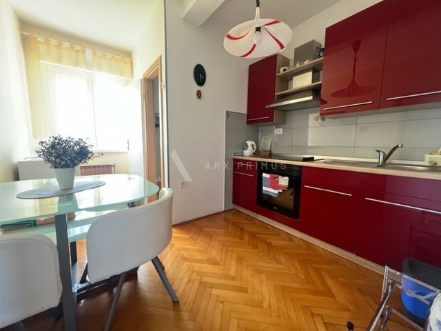 Samostojeća kuća na velikoj parceli okružena zelenilom, Finida, Umag