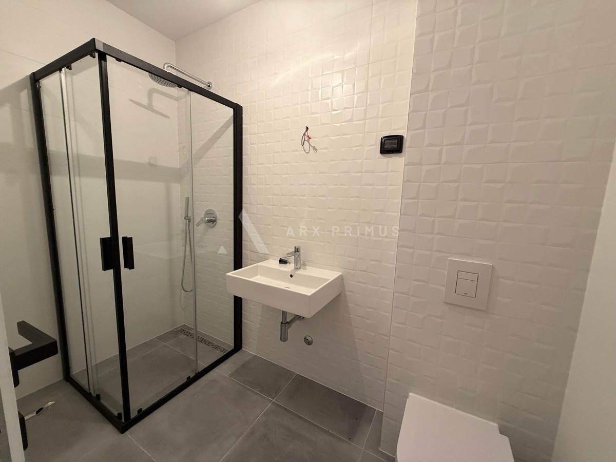 Dvosobni stan na super lokaciji u Umagu