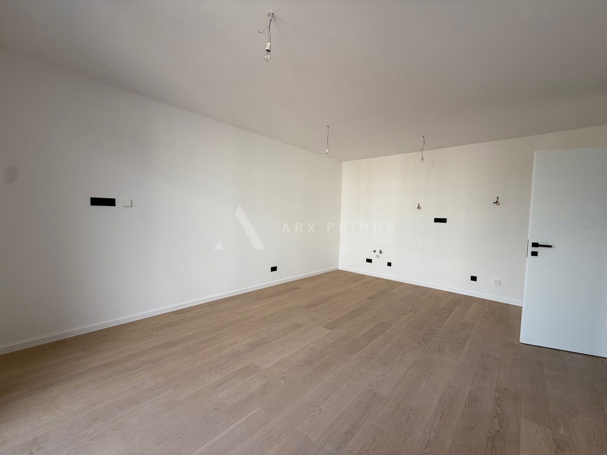 Dvosobni stan na super lokaciji u Umagu