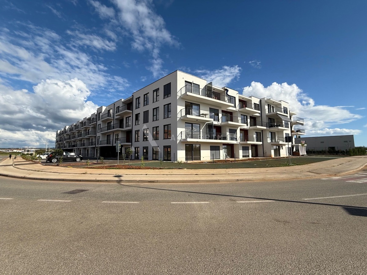 Dvosobni stan na super lokaciji u Umagu