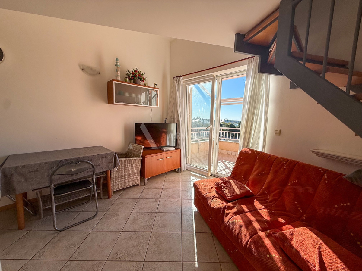 Stan s pogledom na more, 180 m od plaže – Zambratija, Umag