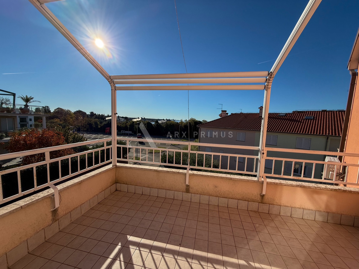 Stan s pogledom na more, 180 m od plaže – Zambratija, Umag