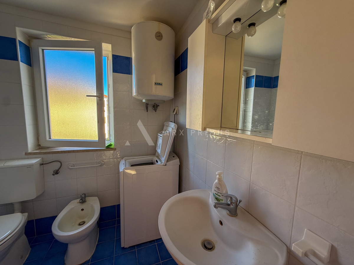 Stan s pogledom na more, 180 m od plaže – Zambratija, Umag