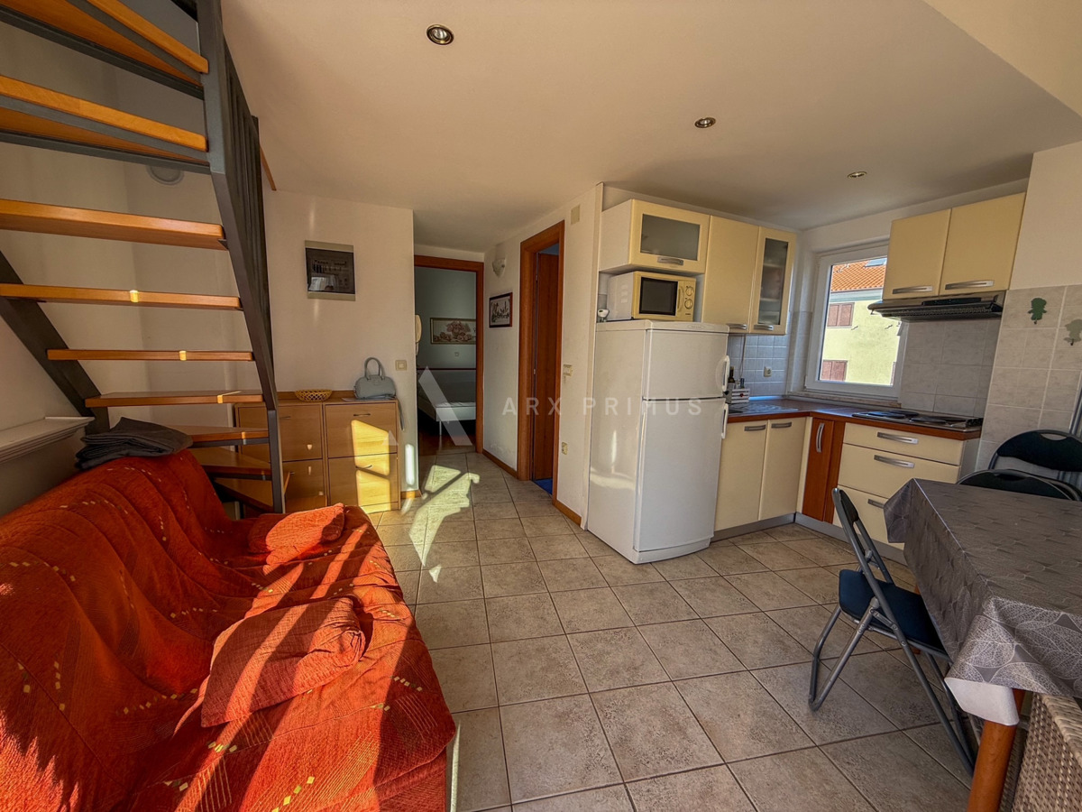 Stan s pogledom na more, 180 m od plaže – Zambratija, Umag