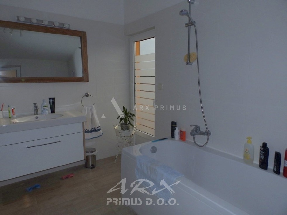 Samostojeća Kuća u okolici Umaga