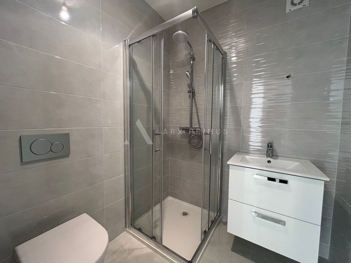 Veliki prizemni stan na top lokaciji, Zambratija, Umag