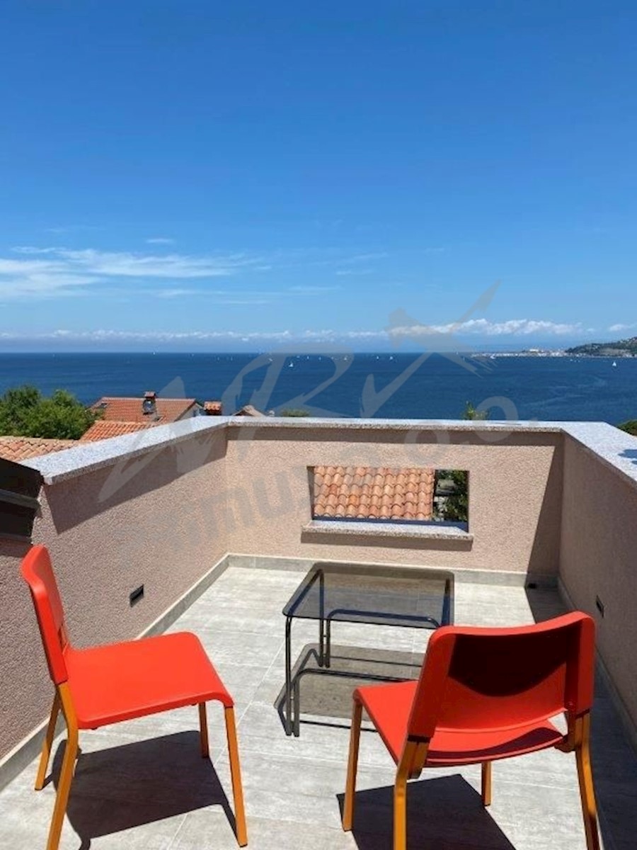 Casa con vista mare, Crveni vrh, Umago