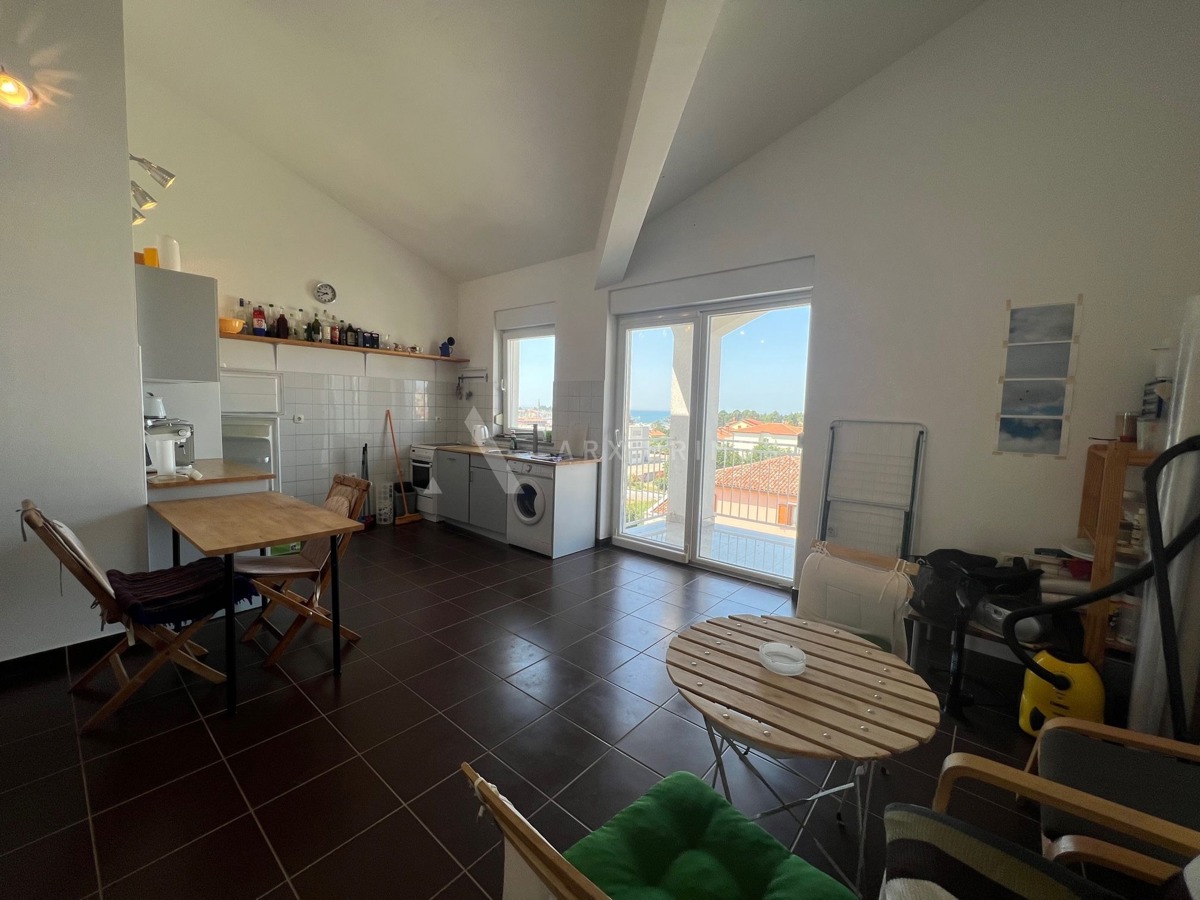 Stan s prekrasnim pogledom u Novigradu