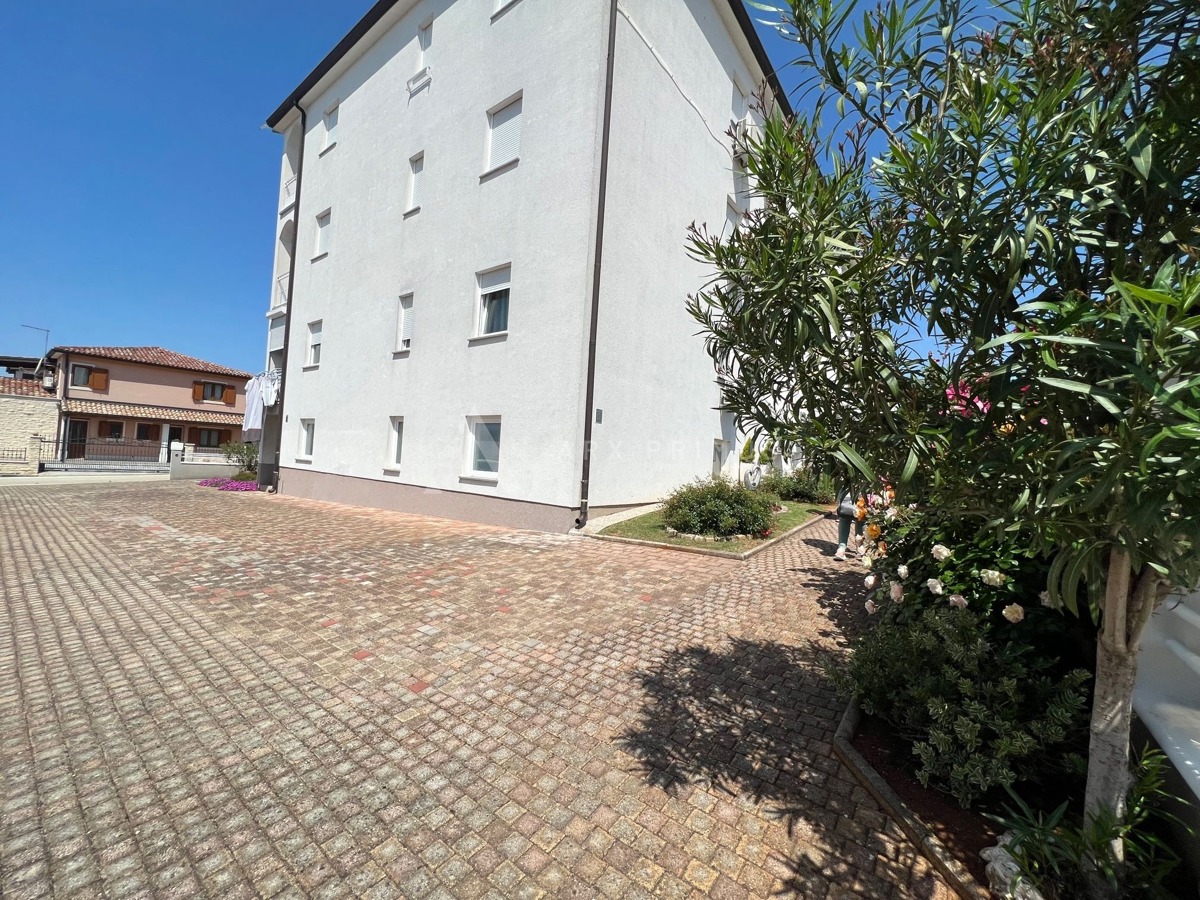 Stan s prekrasnim pogledom u Novigradu