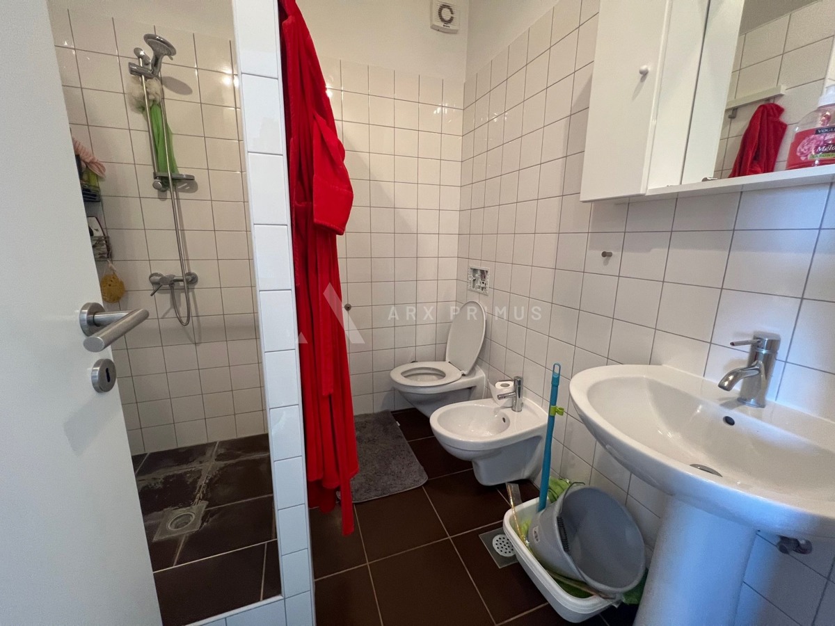 Stan s prekrasnim pogledom u Novigradu