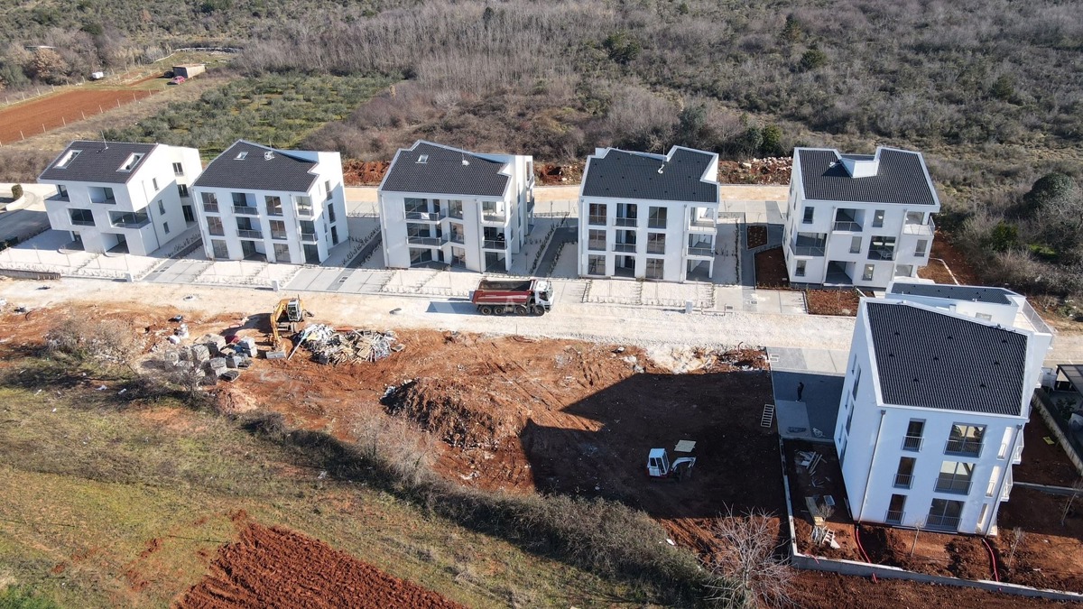 Veliki dvoetažni stan s pogledom na more, Zambratija, Umag