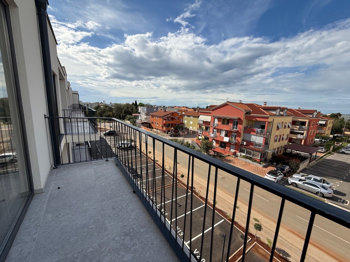 Dvosobni stan na super lokaciji u Umagu