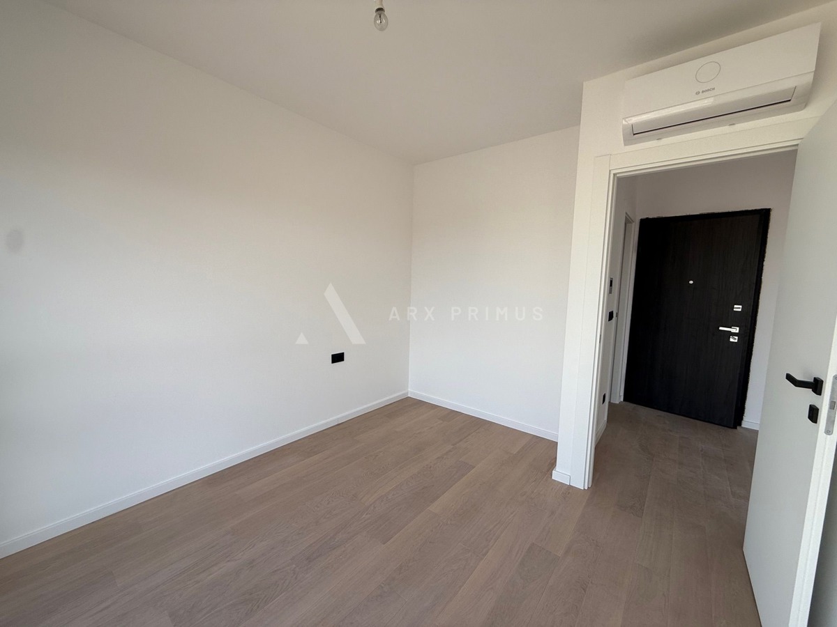 Dvosobni stan na super lokaciji u Umagu