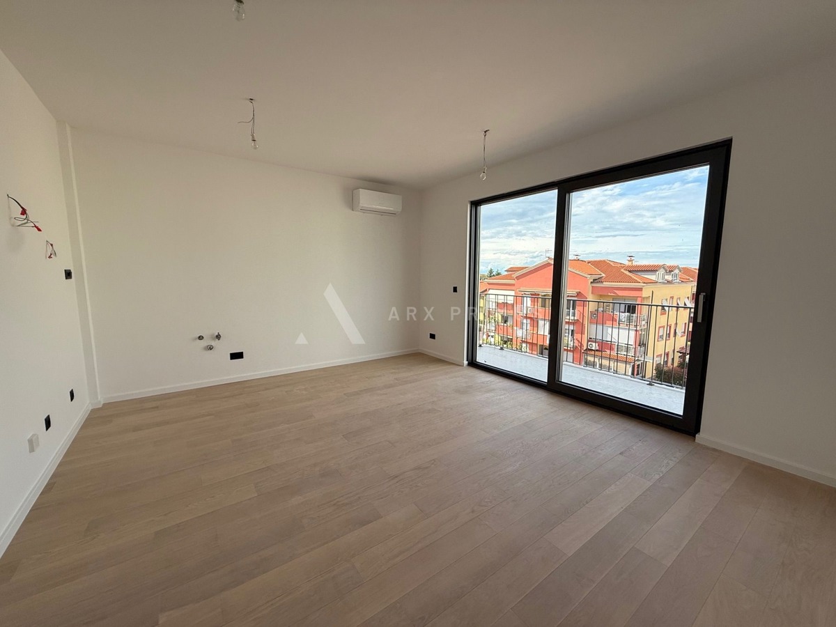 Dvosobni stan na super lokaciji u Umagu