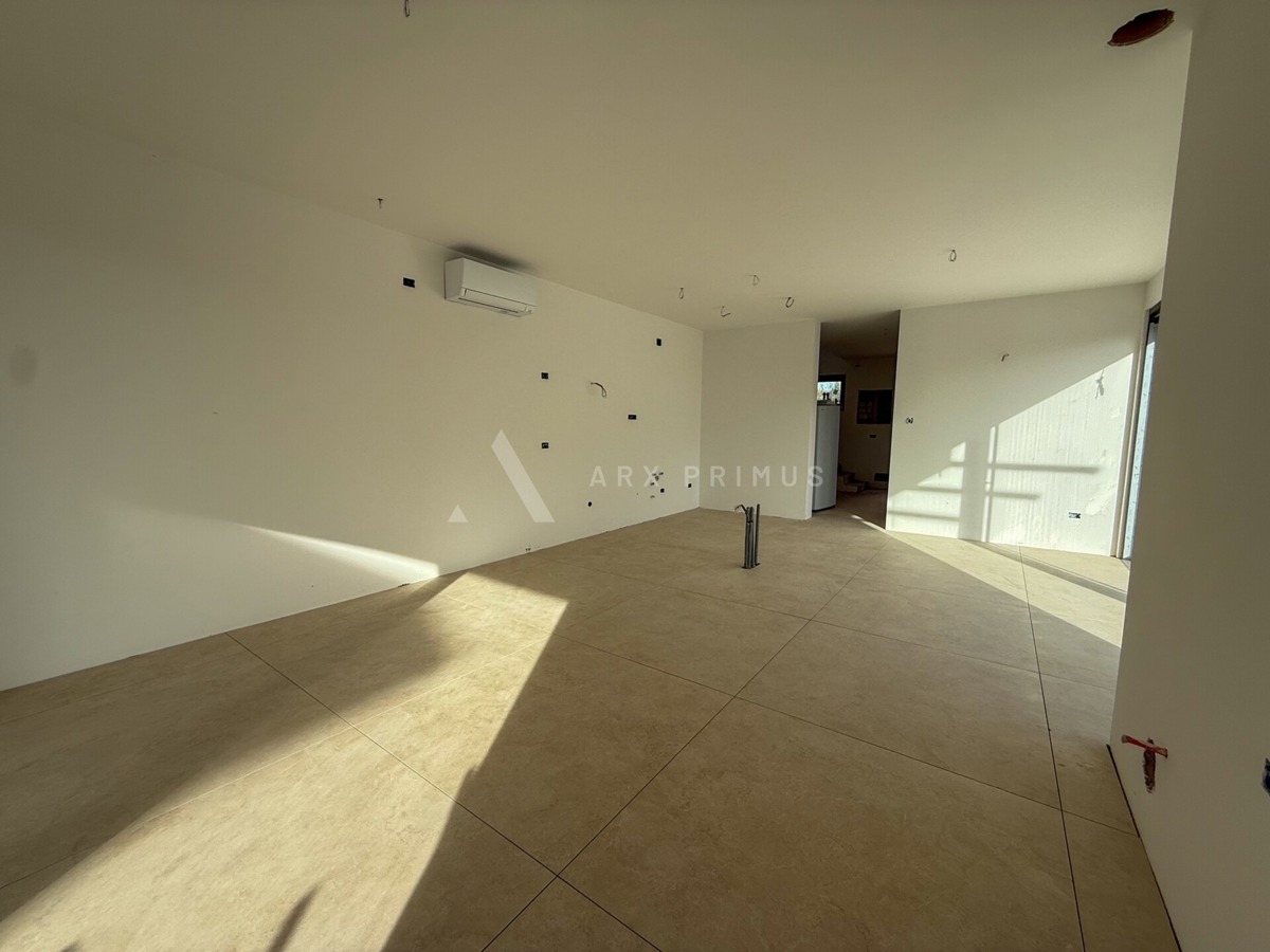 Casa bifamiliare in posizione privilegiata, Punta, Umago