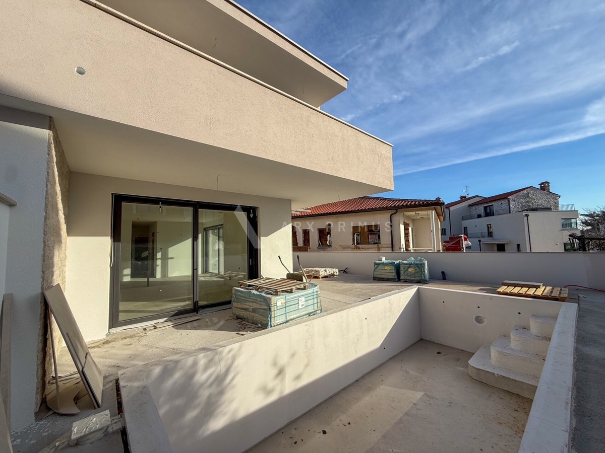 Casa bifamiliare in posizione privilegiata, Punta, Umago