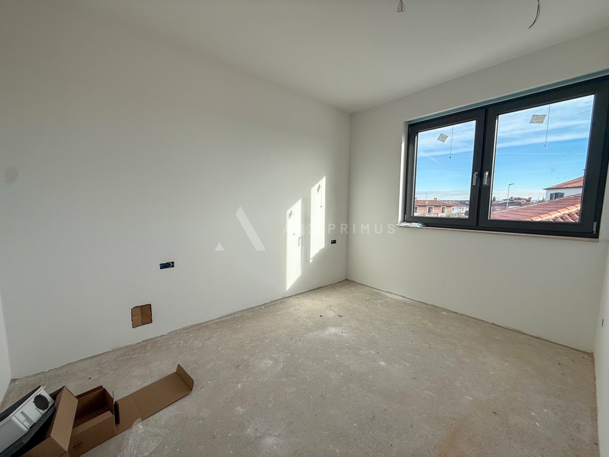 Casa bifamiliare in posizione privilegiata, Punta, Umago