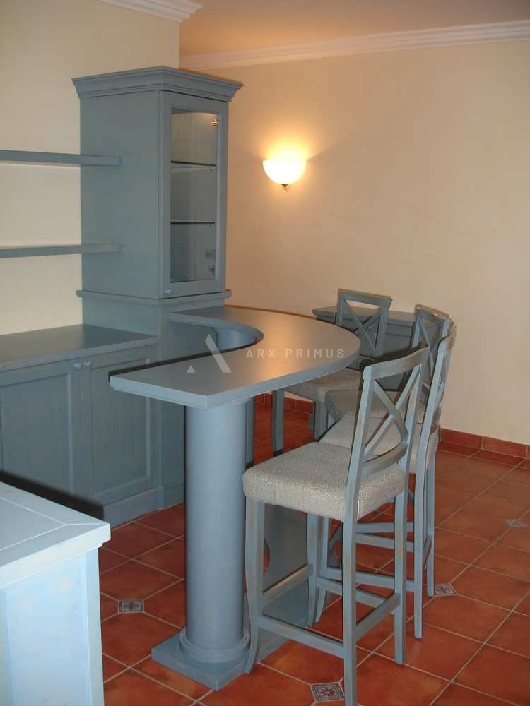 Stan u rezidencijalnom naselju, Crveni Vrh