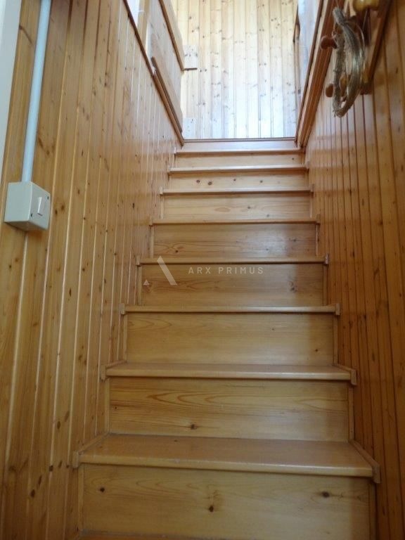 Stara istarska kuća sa velikom parcelom za izgradnju nove kuće