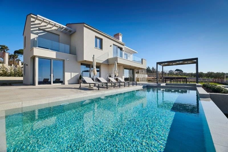 Prekrasna vila sa otvorenim pogledom