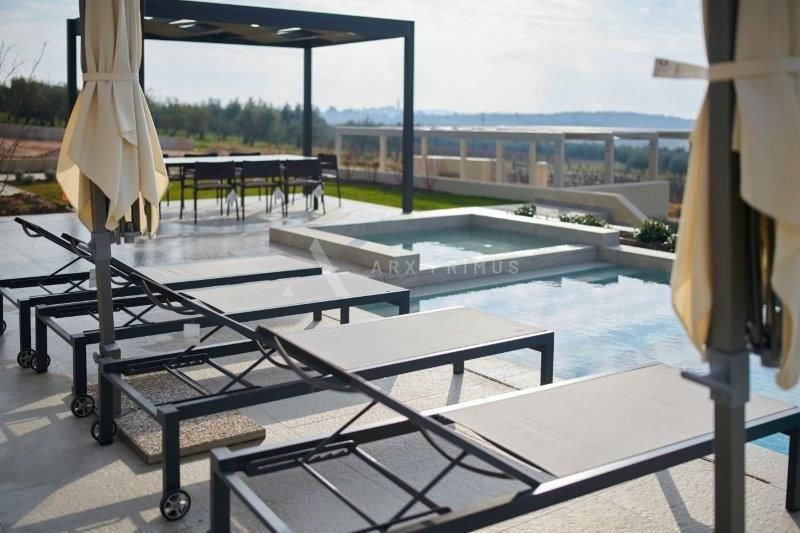 Prekrasna vila sa otvorenim pogledom