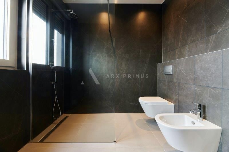 Prekrasna vila sa otvorenim pogledom