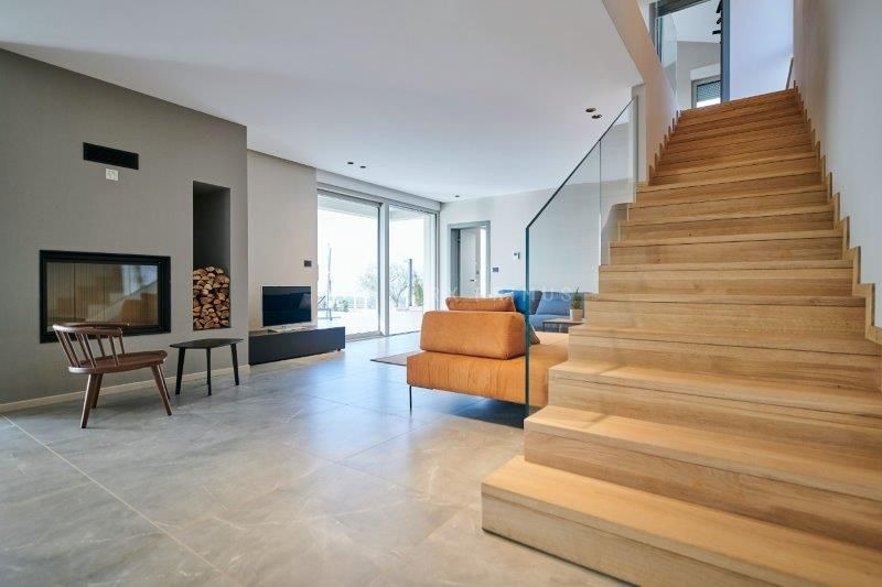 Prekrasna vila sa otvorenim pogledom