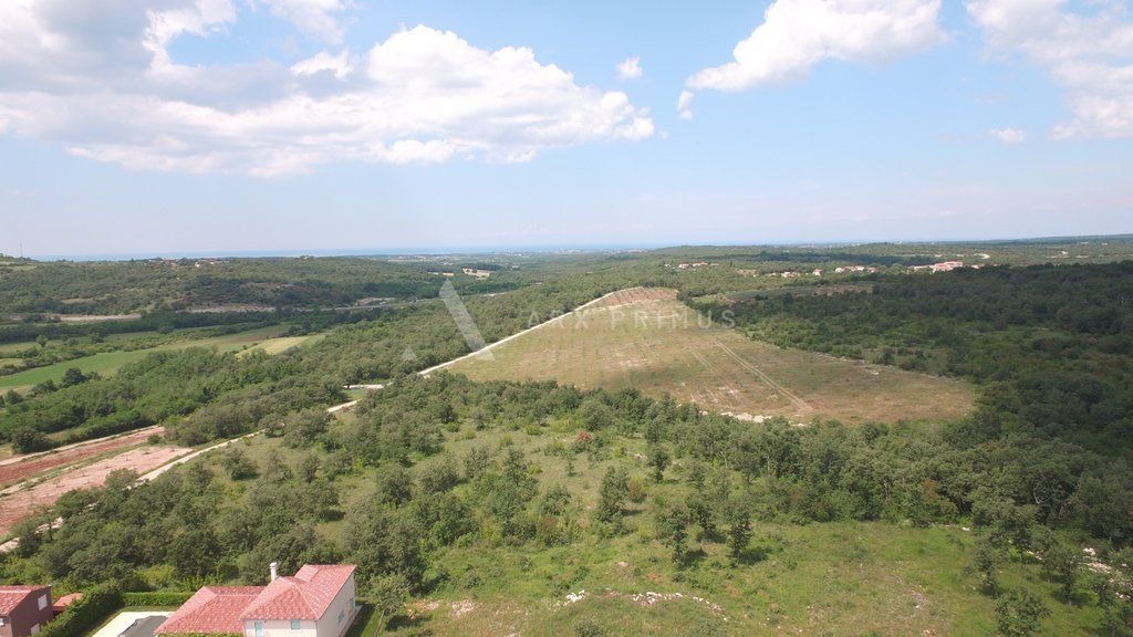 Atraktivno zemljište za gradnju vila s pogledom na more, Buje