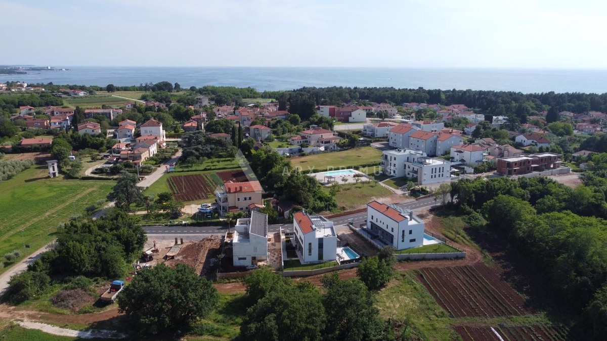 Vila s bazenom, Umag