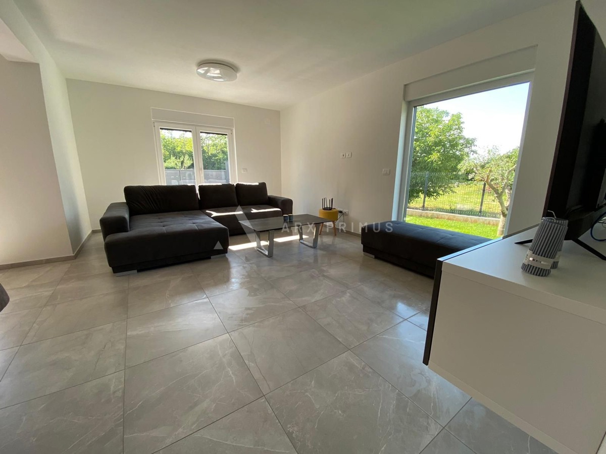 Vila s bazenom, Umag