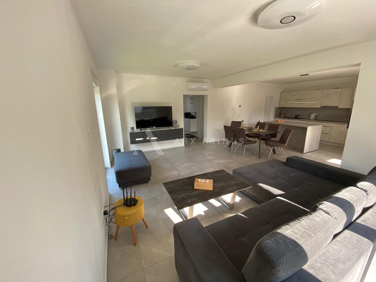 Vila s bazenom, Umag