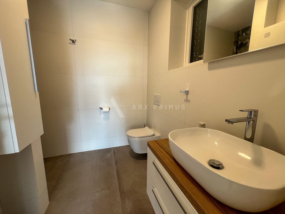 Villa di lusso con piscina, zona Umago