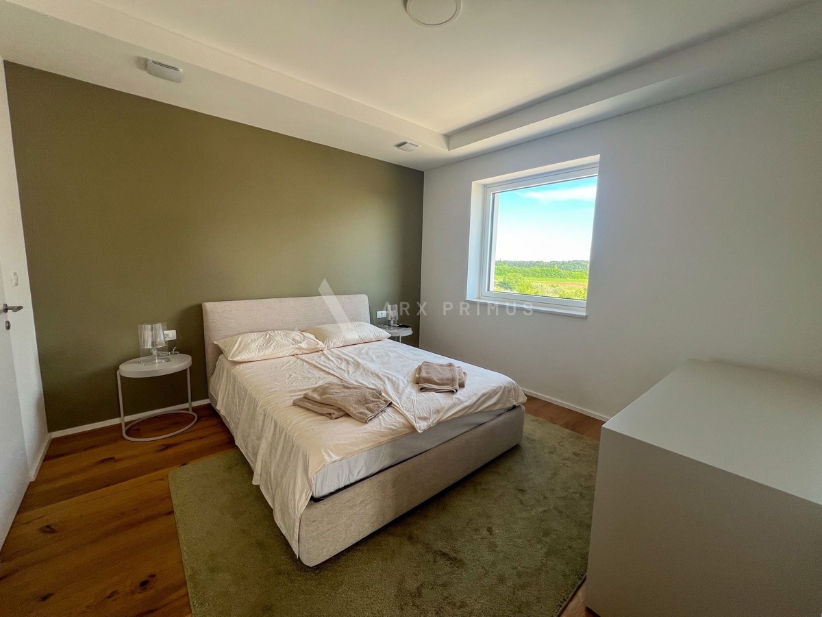 Villa di lusso con piscina, zona Umago