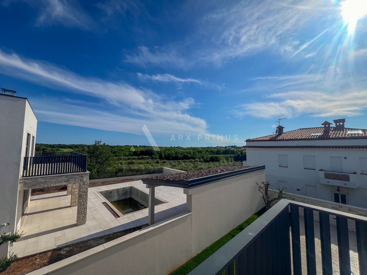 Villa di lusso con piscina, zona Umago