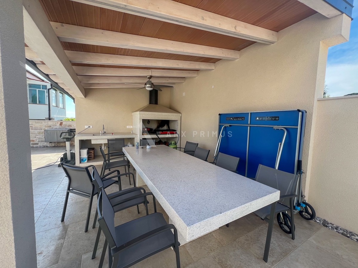 Villa di lusso con piscina, zona Umago