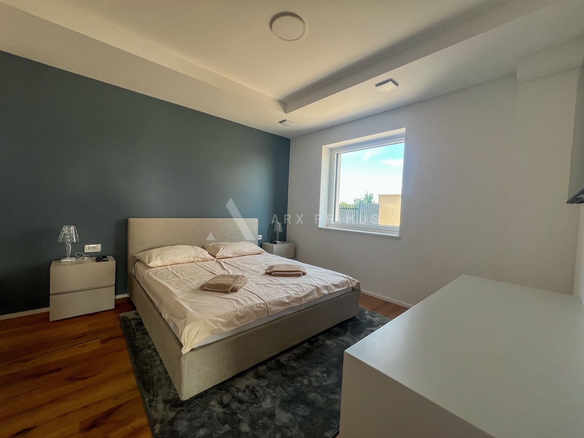 Villa di lusso con piscina, zona Umago