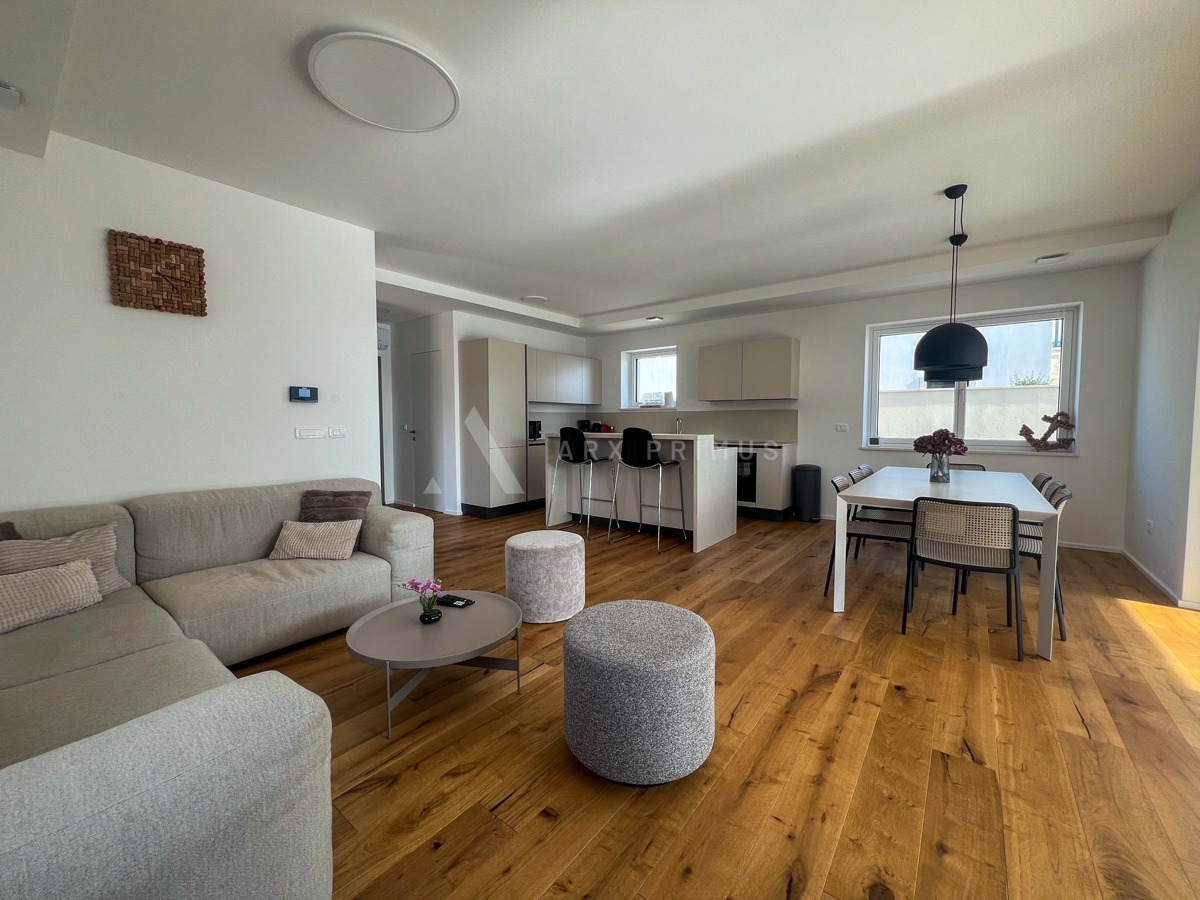 Villa di lusso con piscina, zona Umago