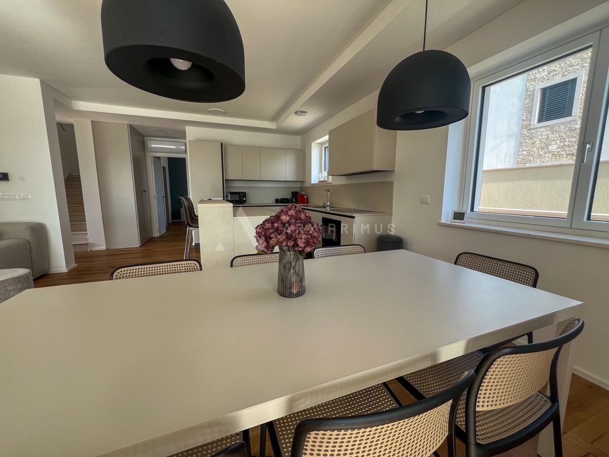 Villa di lusso con piscina, zona Umago