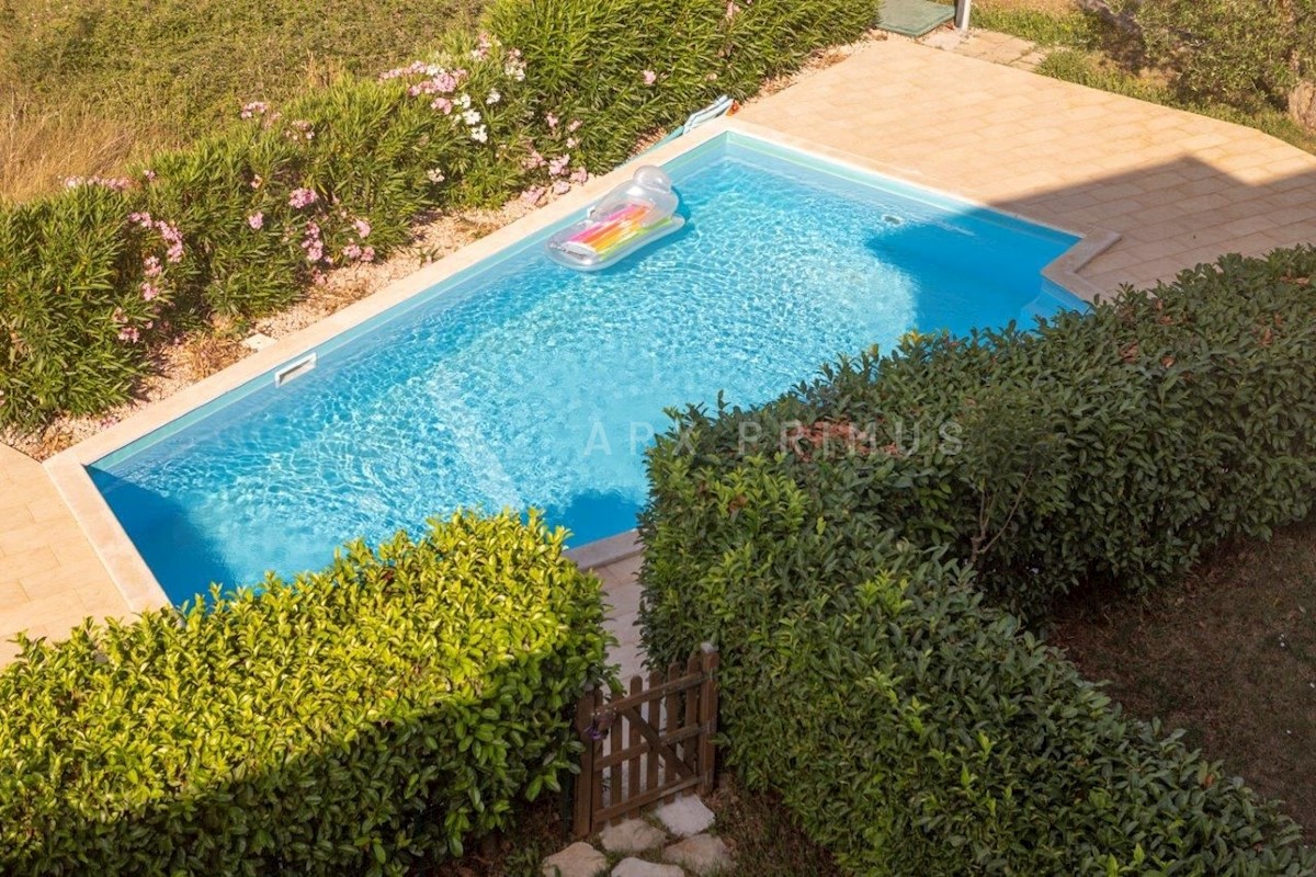 Appartamento con piscina e vista sul mare aperto, Zambratija, Umago