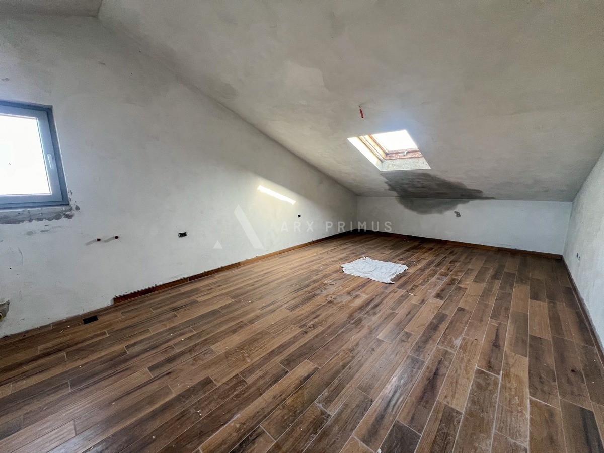 Velika kuća s pogledom na more, Đuba, Umag