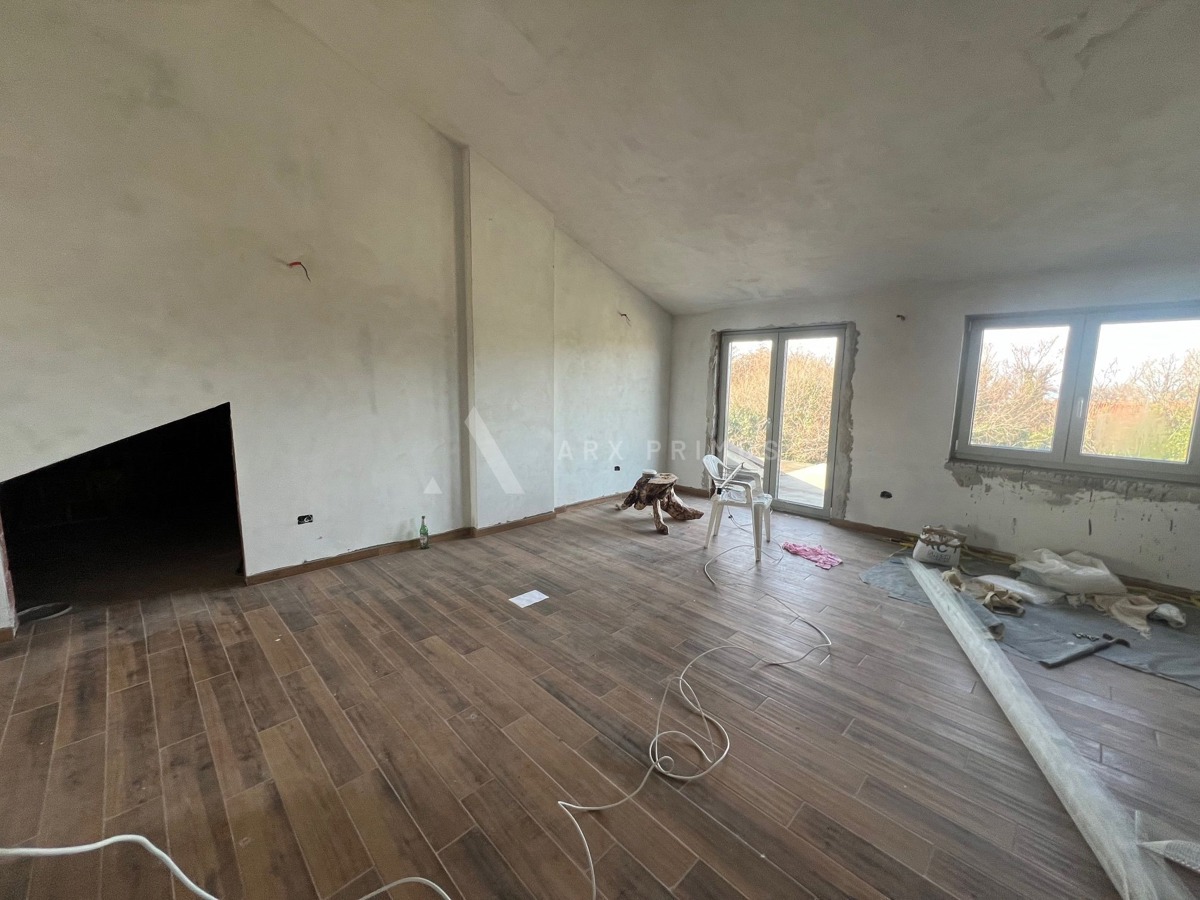 Velika kuća s pogledom na more, Đuba, Umag