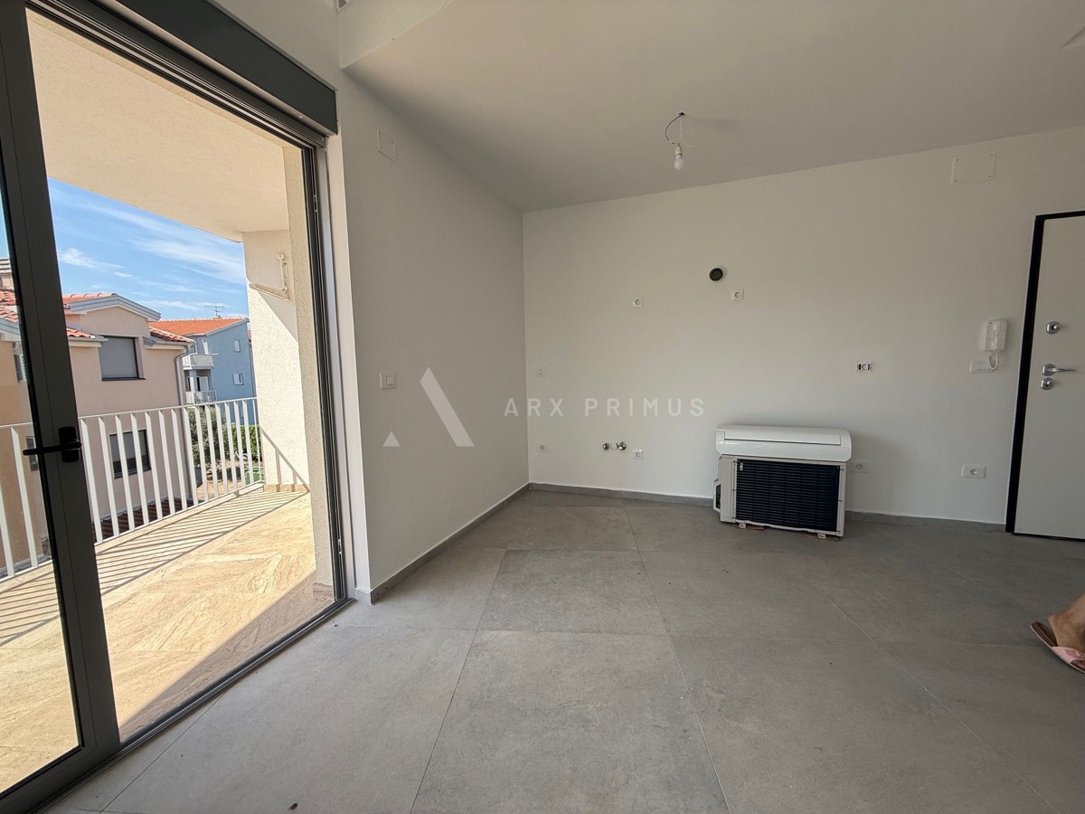 Veliki prostrani stan u Zambratiji, Umag