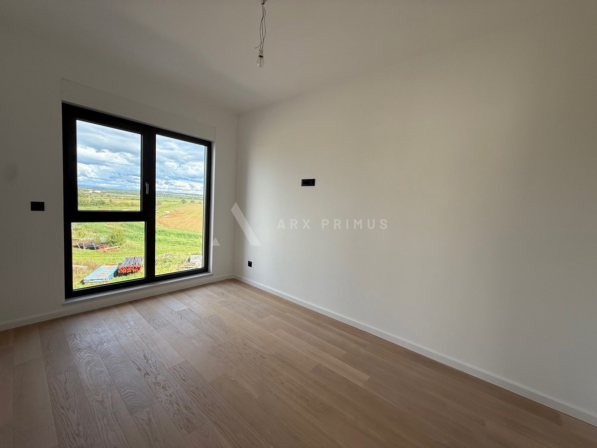 Dvosobni stan na super lokaciji u Umagu