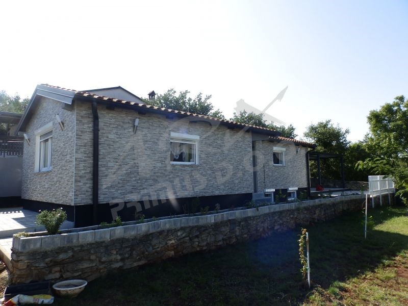 Casa al piano terra con vista mare a Gadari