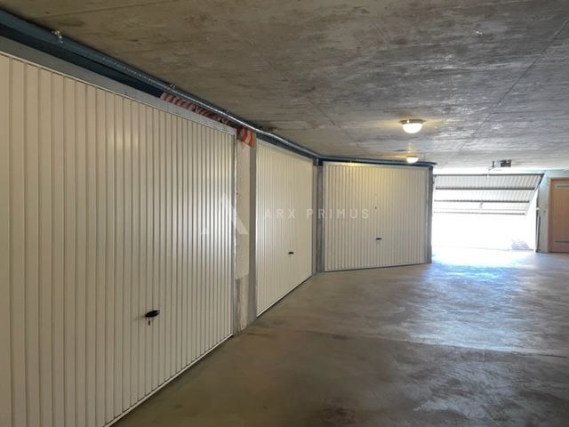 Stan na dobroj lokaciji u blizini mora, Zambratija